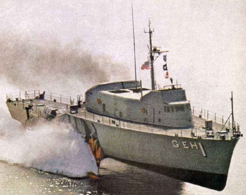 Illustration for article titled La increíble evolución en el tiempo de los barcos hidroala